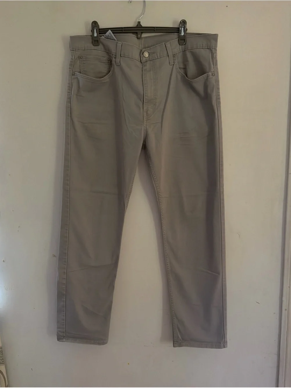 Levi's Relaxed Jeans in Light Gray